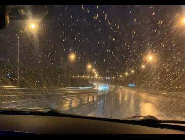 Нанесение антидождя на стёкла